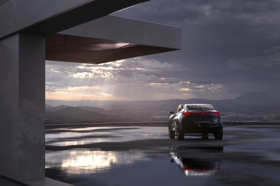  Cupra Tavascan Concept 2019 года  (фото 5 из 15)